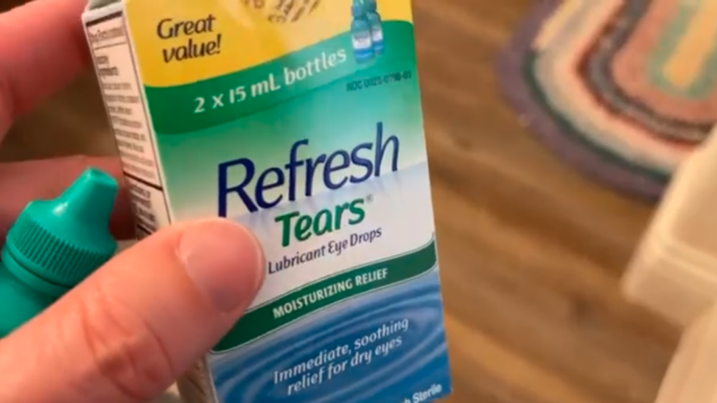 can i use refresh tears with contacts